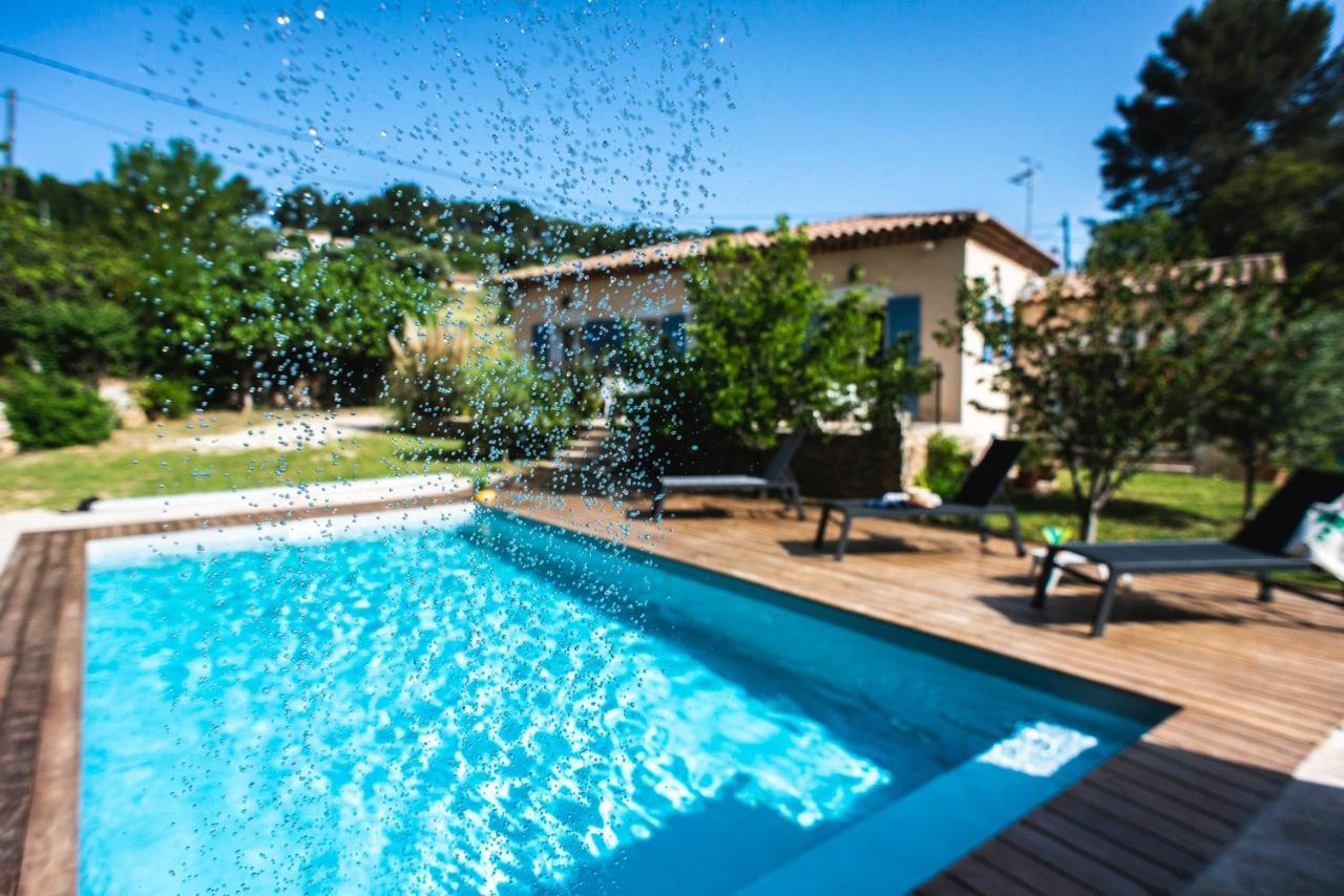 Les Manaux En Provence Bed & Breakfast Roquevaire Eksteriør bilde