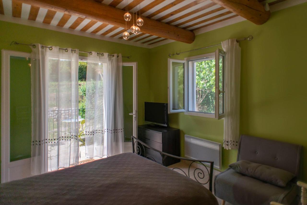Les Manaux En Provence Bed & Breakfast Roquevaire Eksteriør bilde