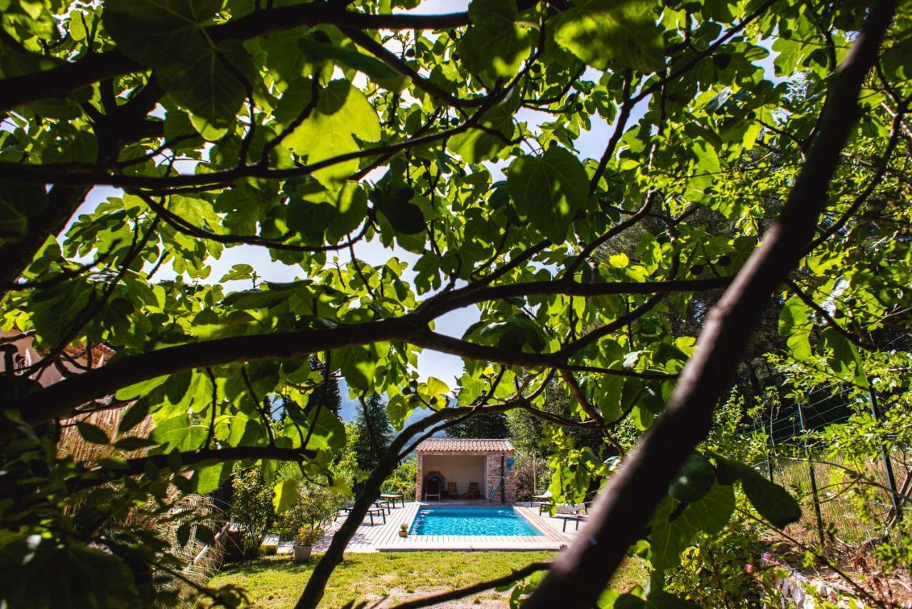 Les Manaux En Provence Bed & Breakfast Roquevaire Eksteriør bilde