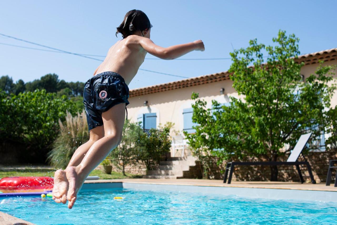 Les Manaux En Provence Bed & Breakfast Roquevaire Eksteriør bilde