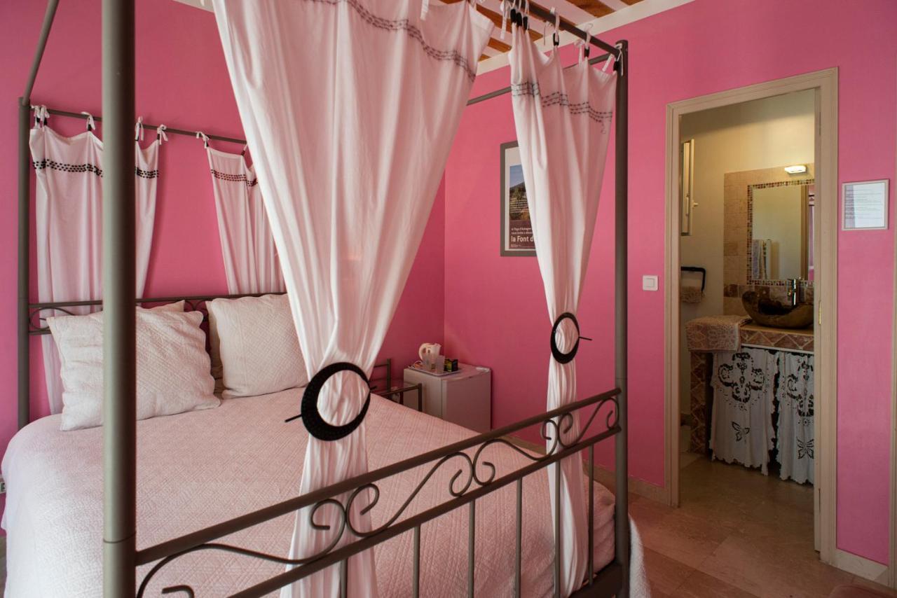 Les Manaux En Provence Bed & Breakfast Roquevaire Eksteriør bilde