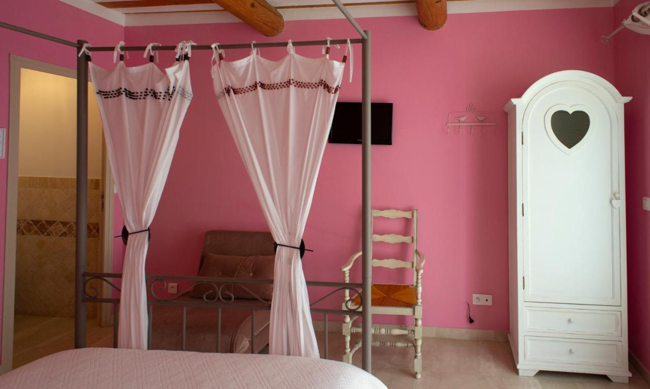 Les Manaux En Provence Bed & Breakfast Roquevaire Eksteriør bilde